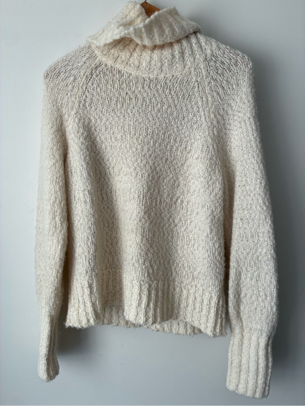J.Crew Sweater Women’s Small Chunky Alpaca Turtleneck Ivory Wool Blend Cozy